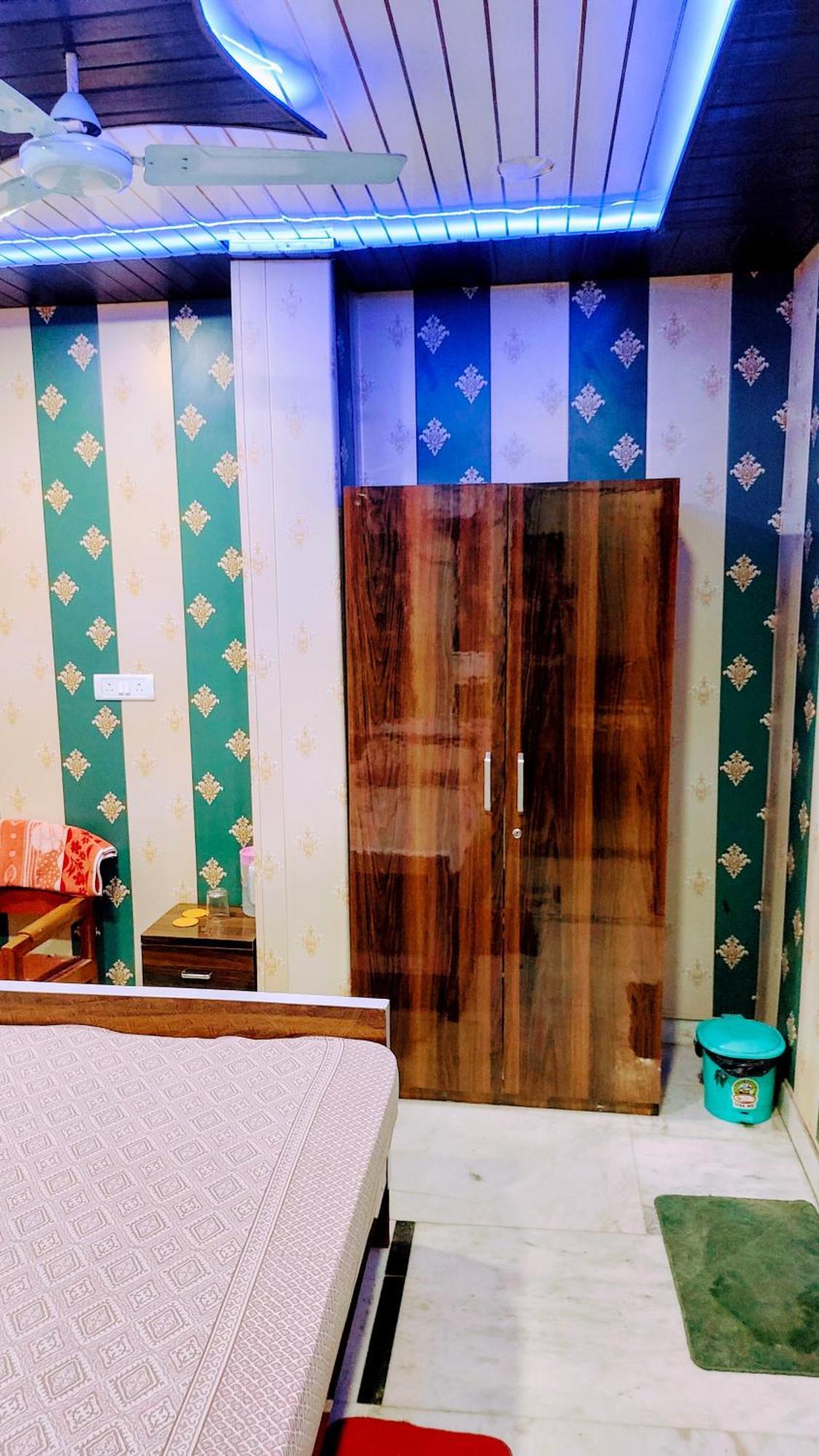 Hotel Raju Homestay Ayodhya 150 Meters From Shree Ram Janmbhoomi Temple 200 Meters From Ayodhya Dham Railway Station Exterior photo